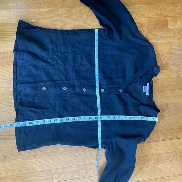 Solitaire Linen Vintage Button Up Top - Picture 9 of 9